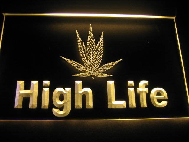 High Life Logo Beer Bar Pub Store Light Sign Yellow